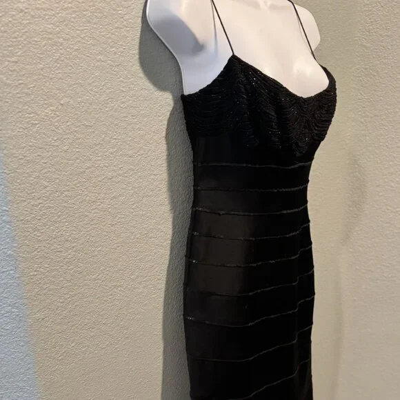 Carmen Marc Valvo Cocktail Dress - size 2 - Picture 2 of 5